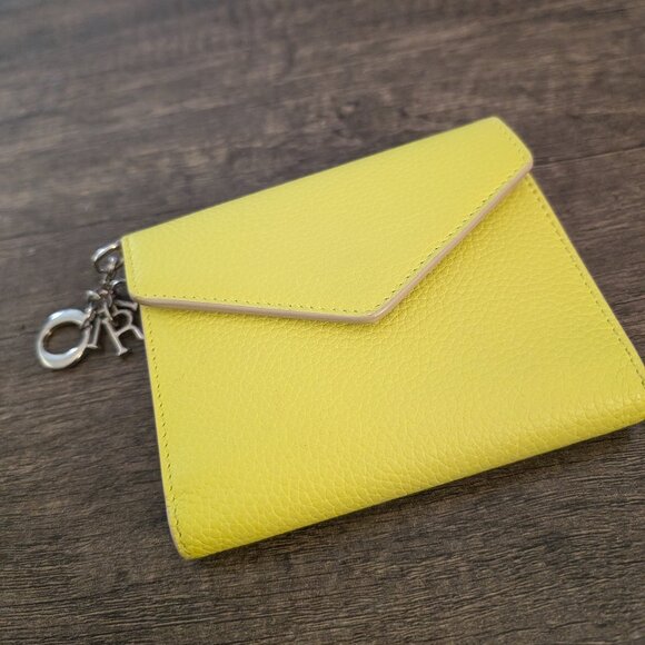 Dior Bullcalf Diorissimo Medium Envelope Wallet Vert Acide - Picture 1 of 5
